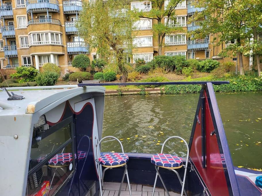 Comfy Canal Boat In Little Venice For Family & Friends Hotel London Bagian luar foto