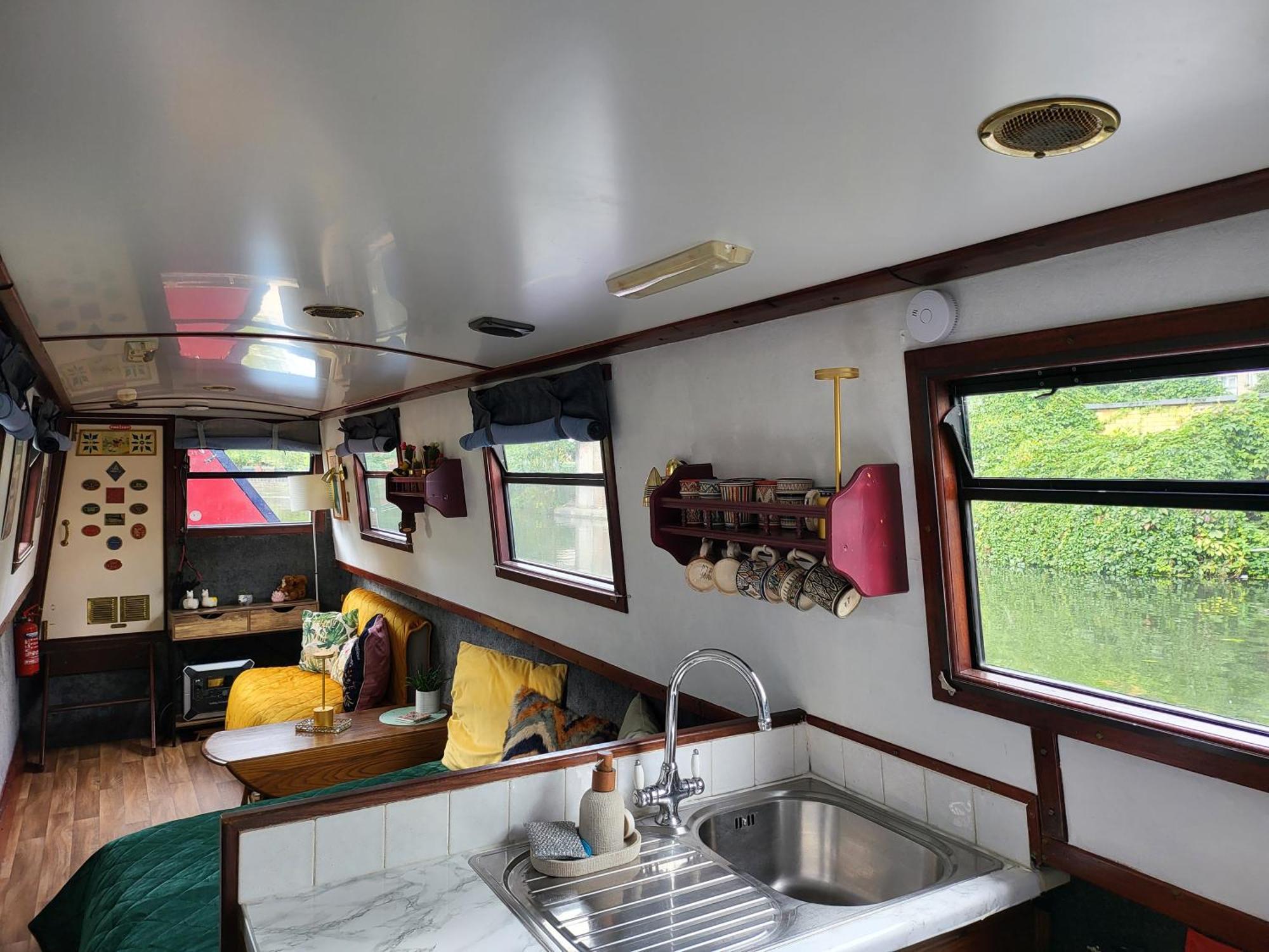 Comfy Canal Boat In Little Venice For Family & Friends Hotel London Bagian luar foto